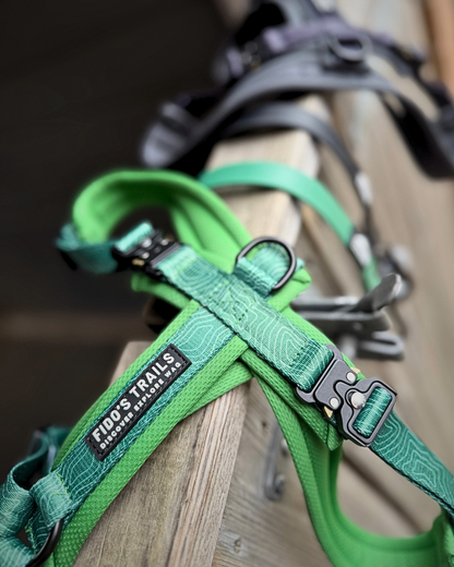 Contour Freedom Harness – Adjustable Y-Shaped Dog Harness